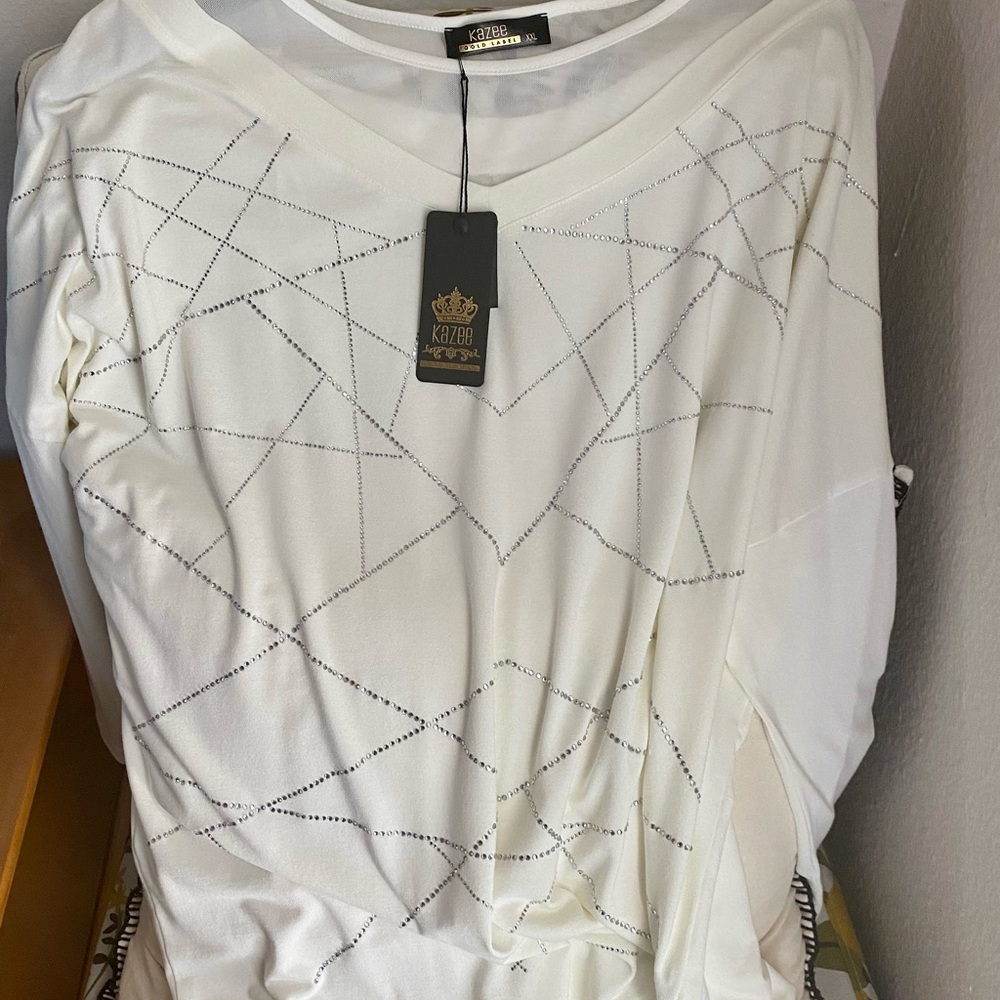 Brand new white blouse for sale